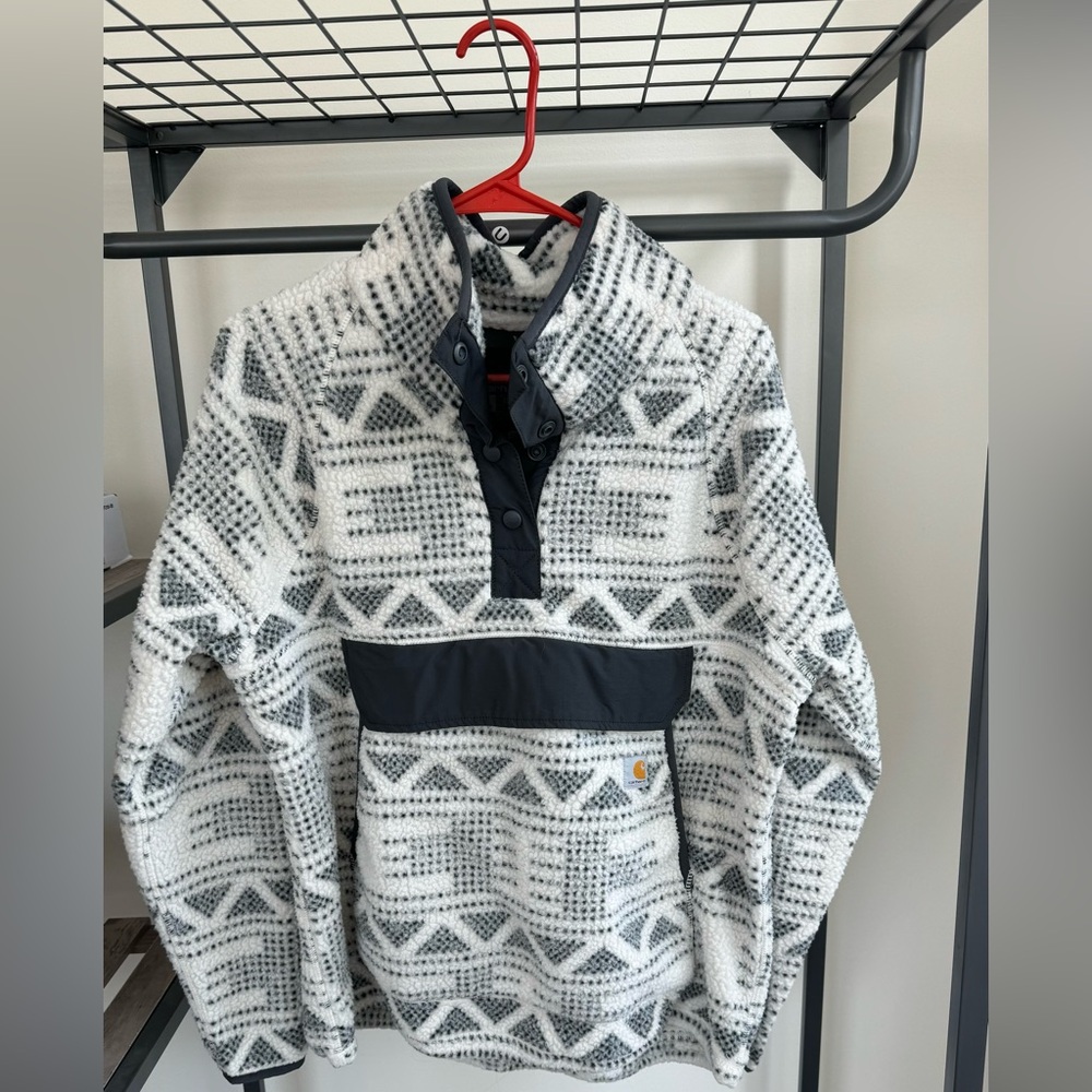 Carhartt Black and White Patterned Sweatshirt